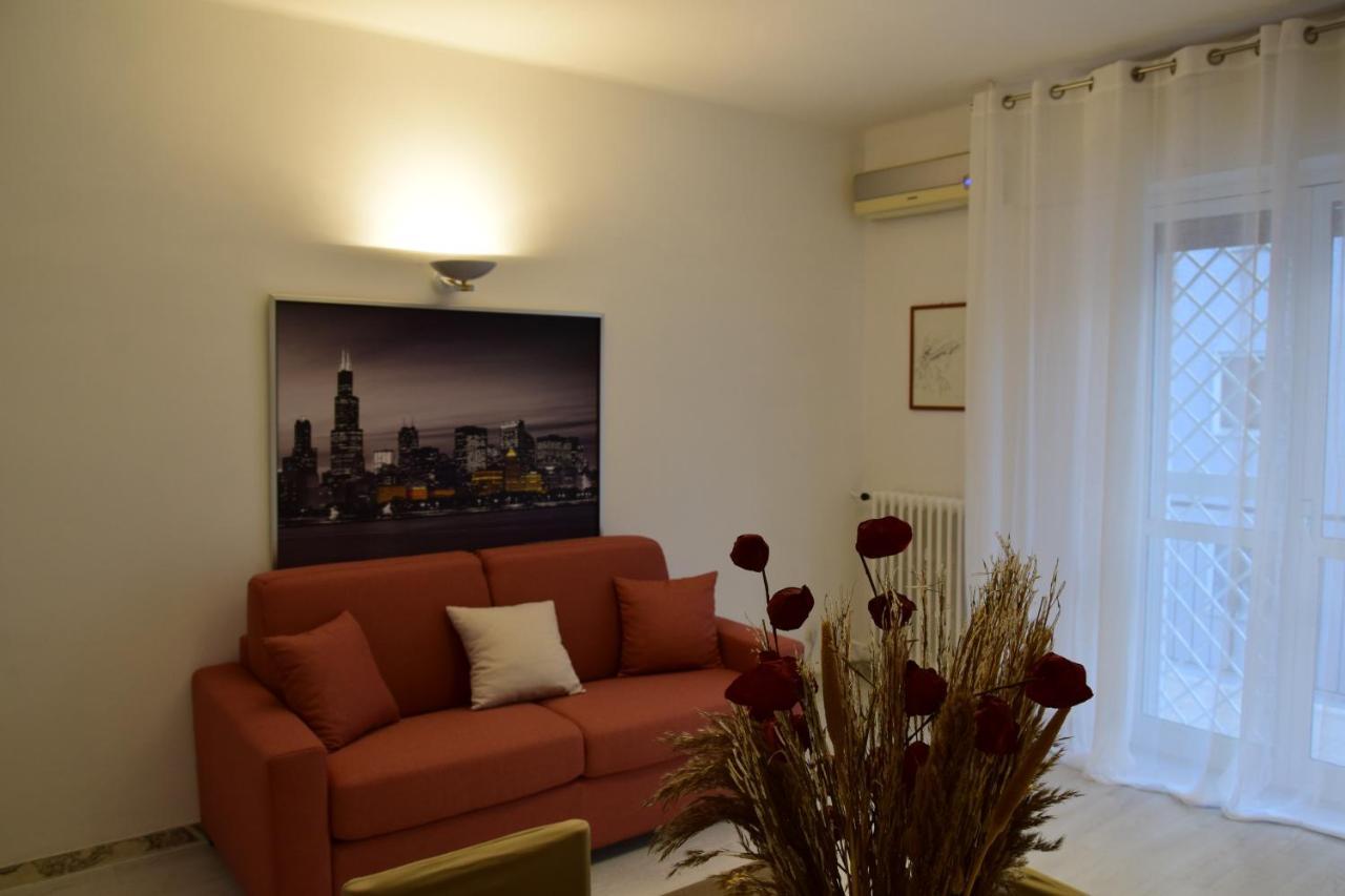 Dimora De Amicis 88 Bari Exterior foto